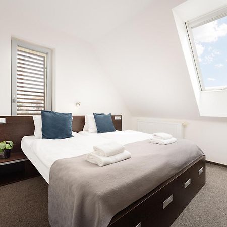 Wine & Wellness Hotel Besedni Dum Valtice Esterno foto