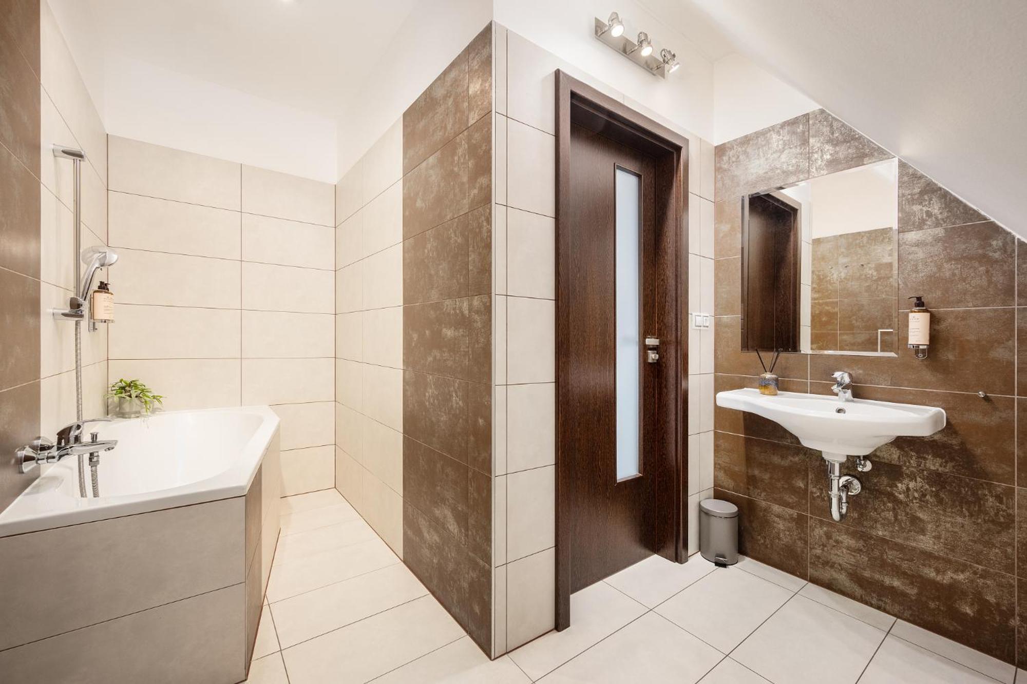 Wine & Wellness Hotel Besedni Dum Valtice Esterno foto